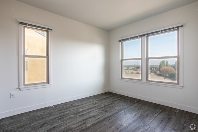 3BR, 2BA - The McDonald - The Point