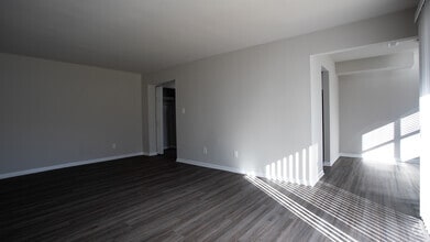 2BR,1.5BA,-1118SF - Pines of York