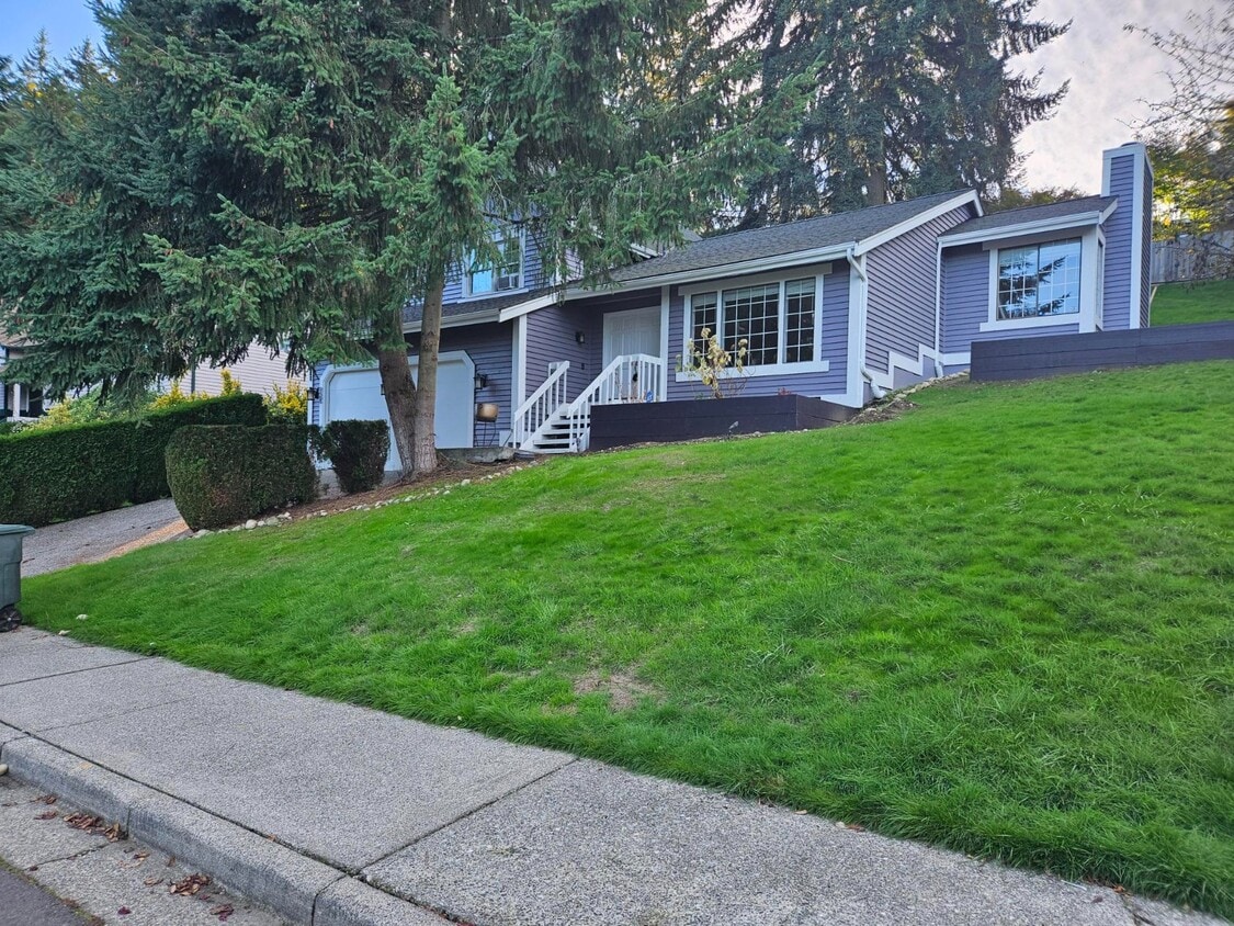 Photo - 2455 130th Ave SE (Bellevue, WA)