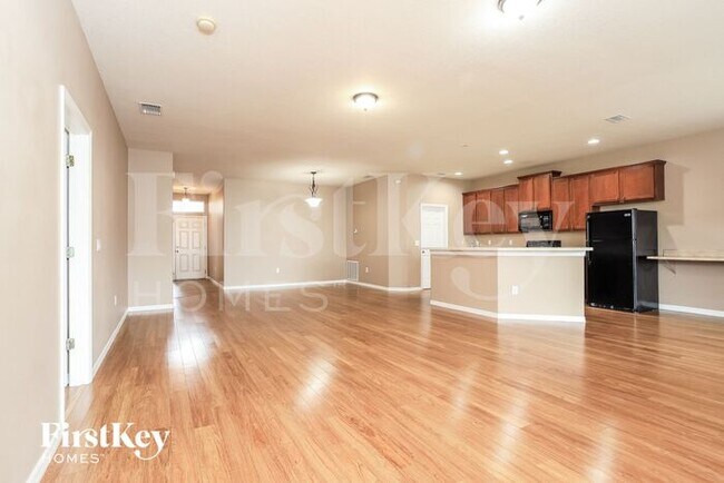 Foto del edificio - 5658 Forest Ridge Dr