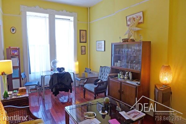 Fotografía del edificio - 66 Putnam Ave