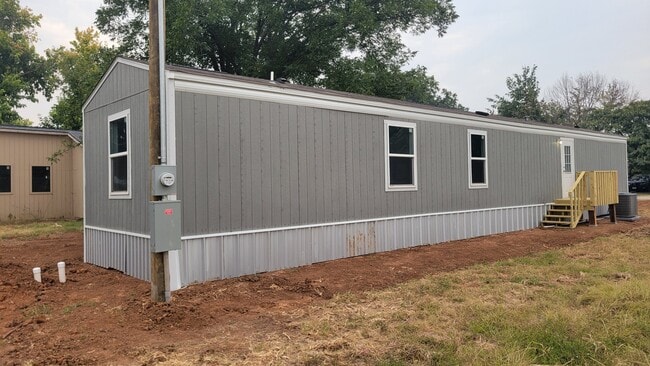 Building Photo - 5435 Clear View Dr
