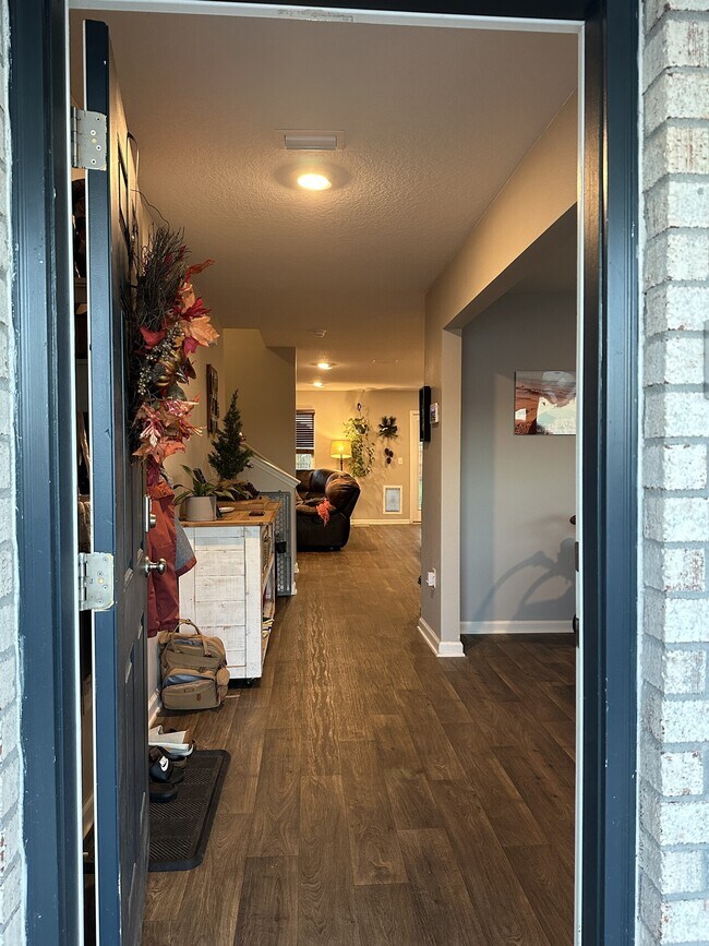 Building Photo - 5557 Lancelot Trail