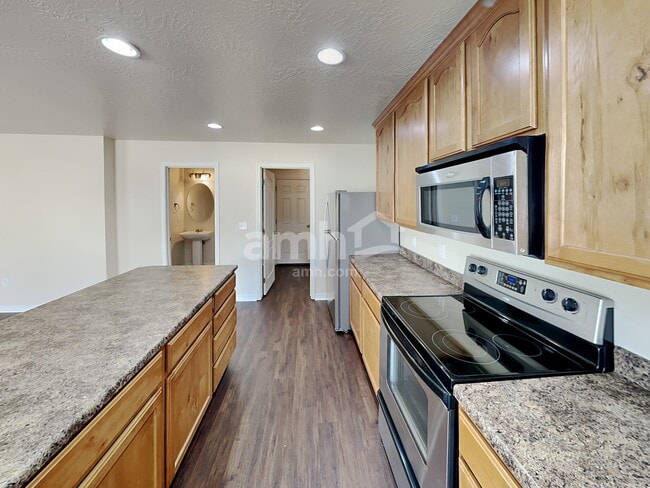 Building Photo - 3557 S White Tail Trl