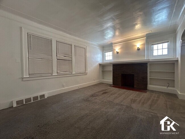 Foto del edificio - 2425 Clements St