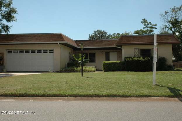 Primary Photo - 19 Dolphin Blvd