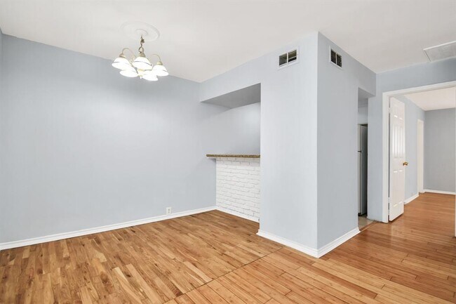 Foto del edificio - 5353 Richmond Ave.