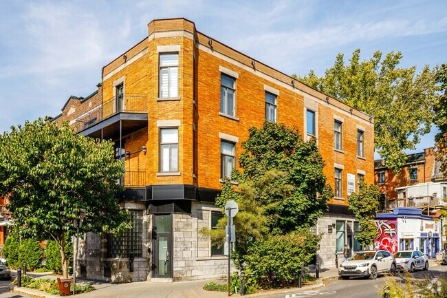 Building Photo - 351-357 Rue Roy E