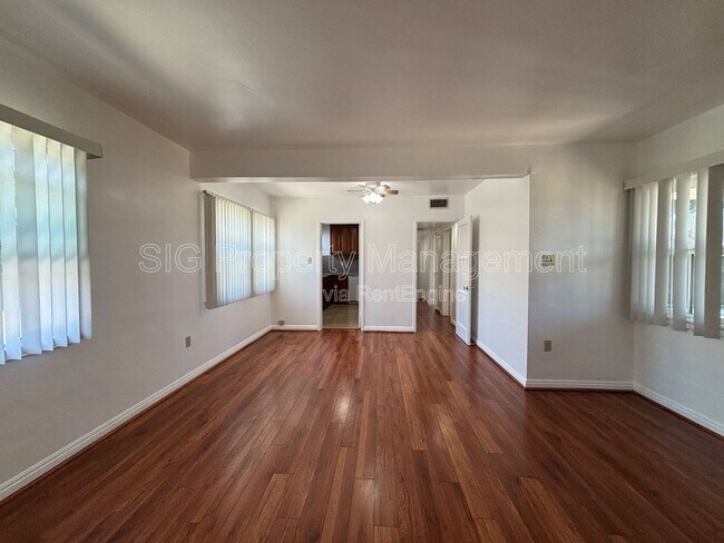 Foto del edificio - 629 W Glenoaks Blvd