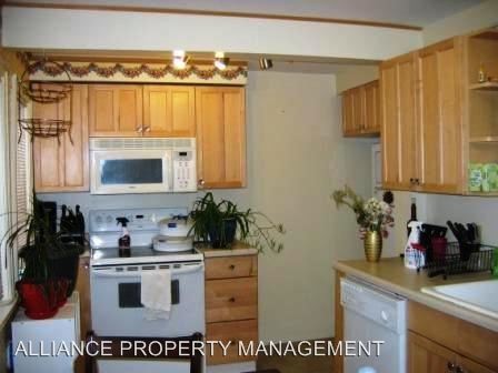 Foto del edificio - 126-126 E Main St