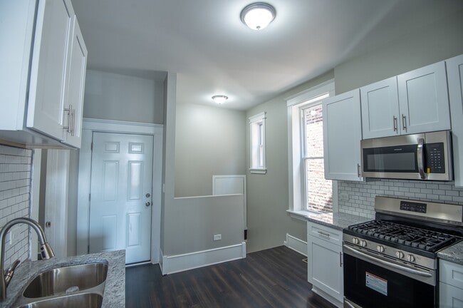 Kitchen - 2846 W 21ST PL