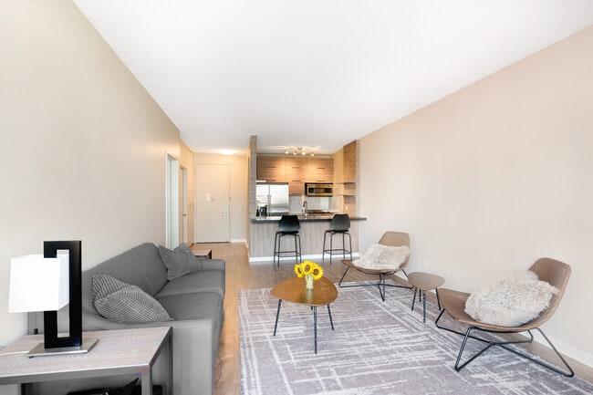 Foto del edificio - 99 Battery Pl