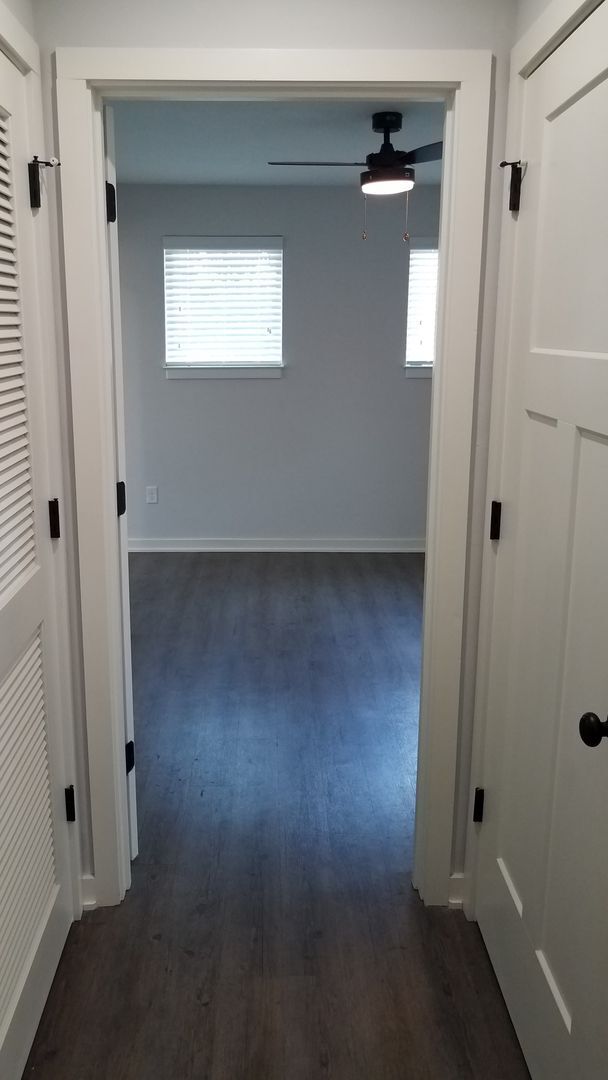 Building Photo - Rosemary Square - Lovely 3 Bedroom, 3 Bath...