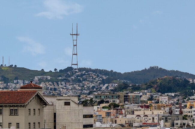 Building Photo - 140 S Van Ness Ave