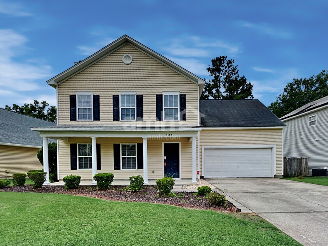 Foto principal - 425 Green Park Ln