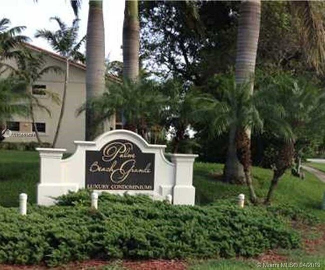 Building Photo - 1515 Lake Crystal Dr