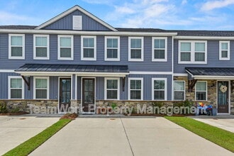 Building Photo - 7763 Park Gate Dr