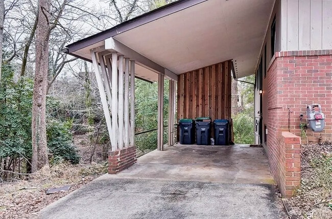 Building Photo - 312 Cary St