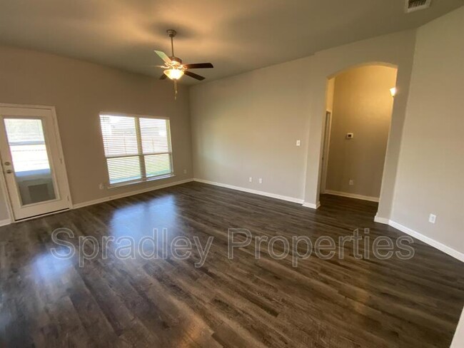 Building Photo - 1115 Kiskadee Branch Dr