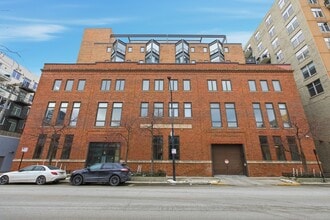 Building Photo - 222 S Racine Ave