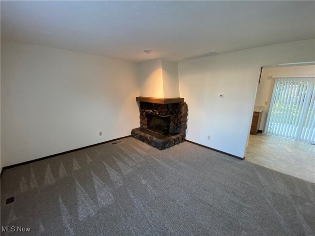 Building Photo - 3012 Forest Ln