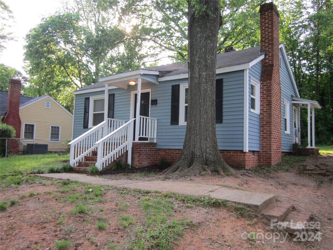 Foto principal - 2660 Revolution Pk Dr