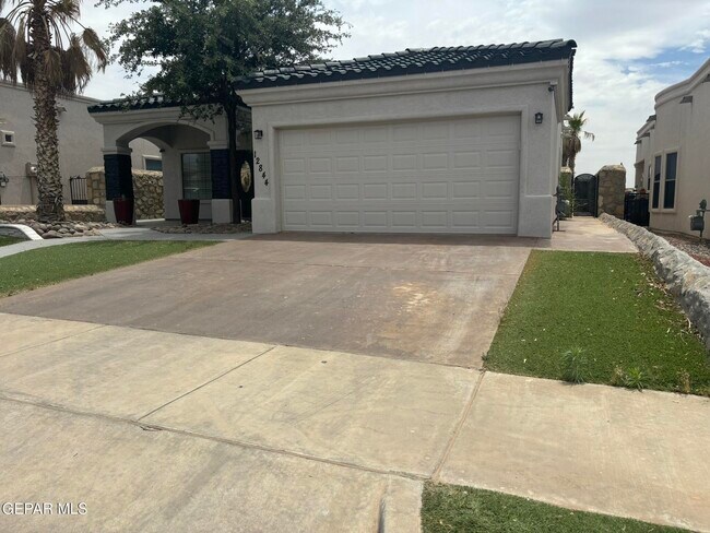 Foto del edificio - 12844 Cozy Cove Ave
