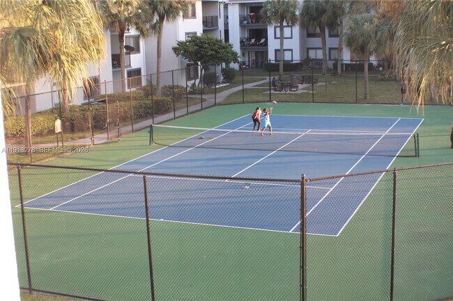 Foto del edificio - 9044 W Atlantic Blvd