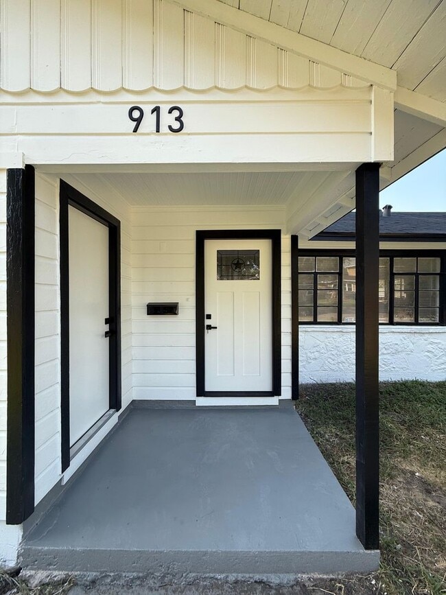 Building Photo - Gorgeous all renovated Home in Pasadena, TX!.