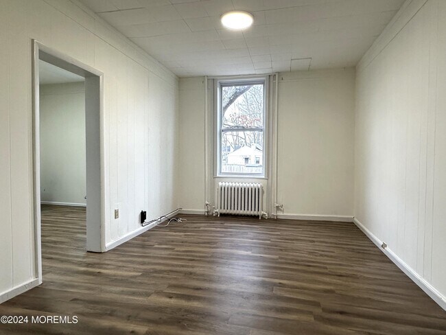 Building Photo - 46 Melrose Dr