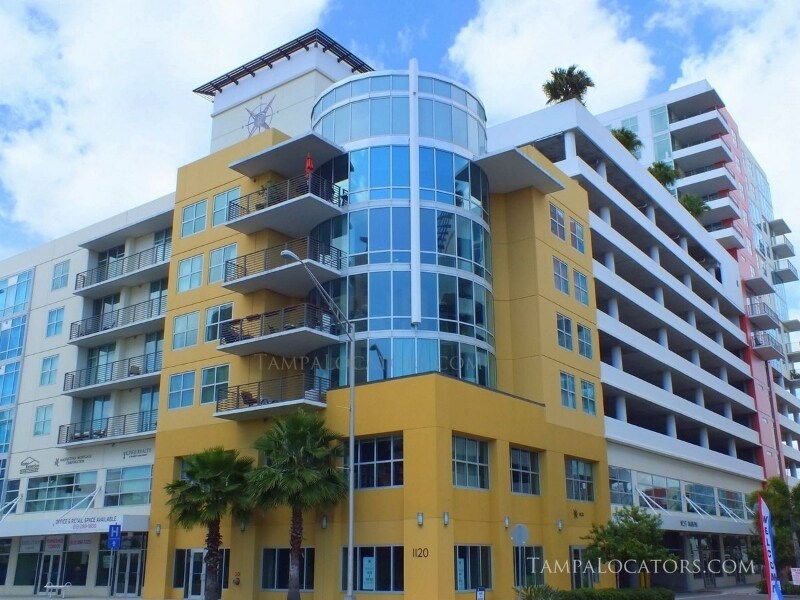 Foto principal - 1208 E Kennedy Blvd