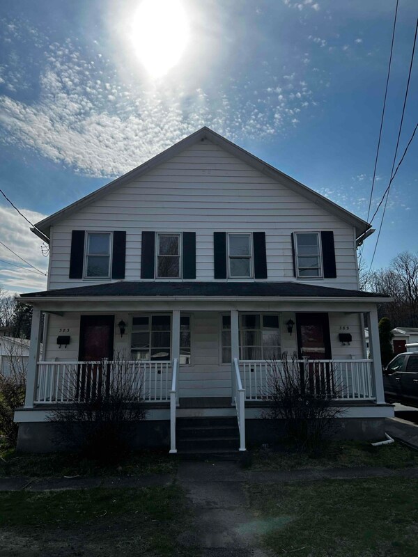 Primary Photo - 383 Carver St
