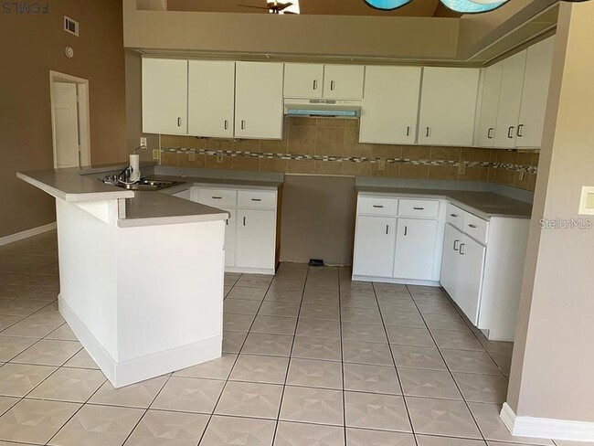 Building Photo - 250 Coral Reef Ct N