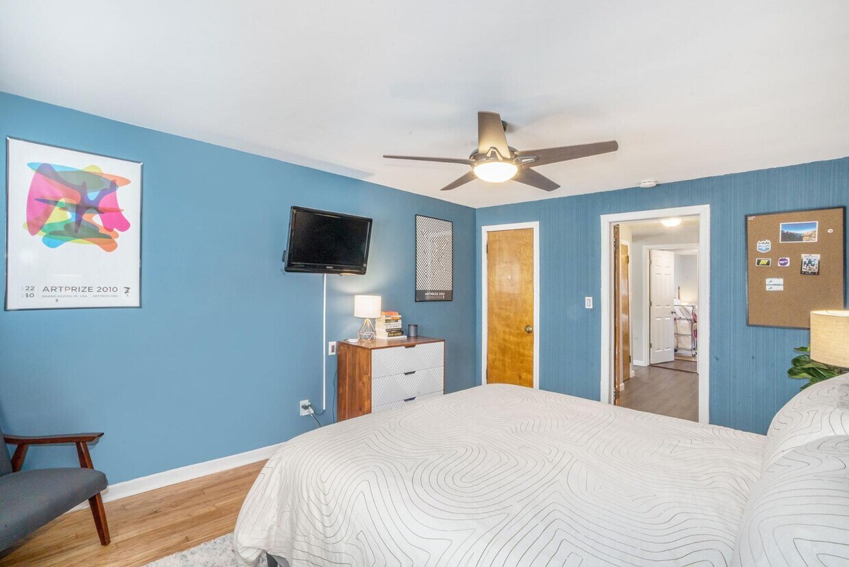 Foto principal - 301 Gold Ave NW