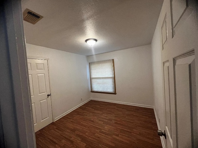 Foto del edificio - 163 Cornish Ave