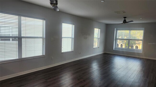 Foto del edificio - 543 Vincinda Crest Way