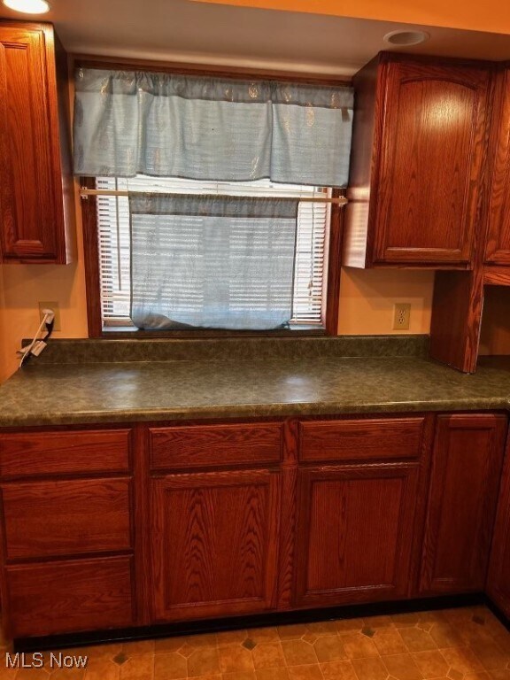 Foto del edificio - 10515 Fidelity Ave