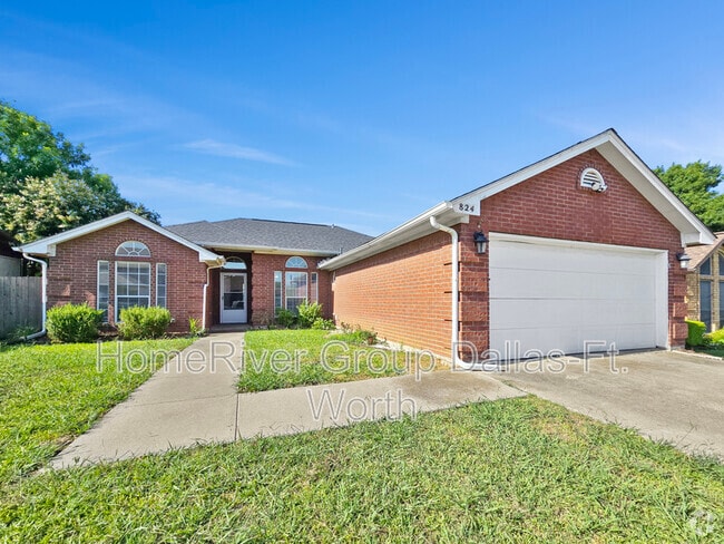 Building Photo - 824 Carrington Dr