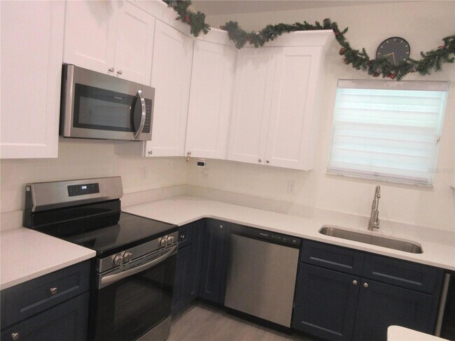 Foto del edificio - 17198 SW 55th Court Rd