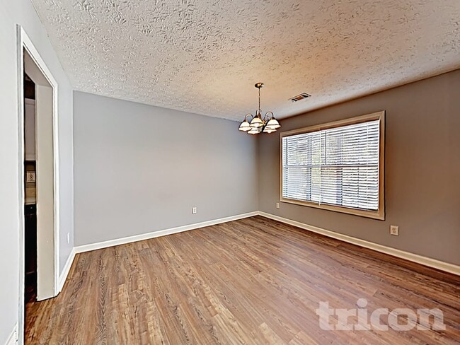 Foto del edificio - 520 Allens Landing Ct