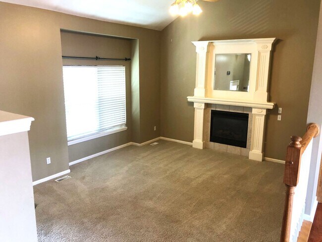 Building Photo - 2132 Shenandoah Dr