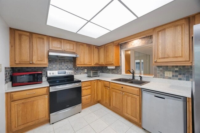 Foto del edificio - 3078 Eastland Blvd