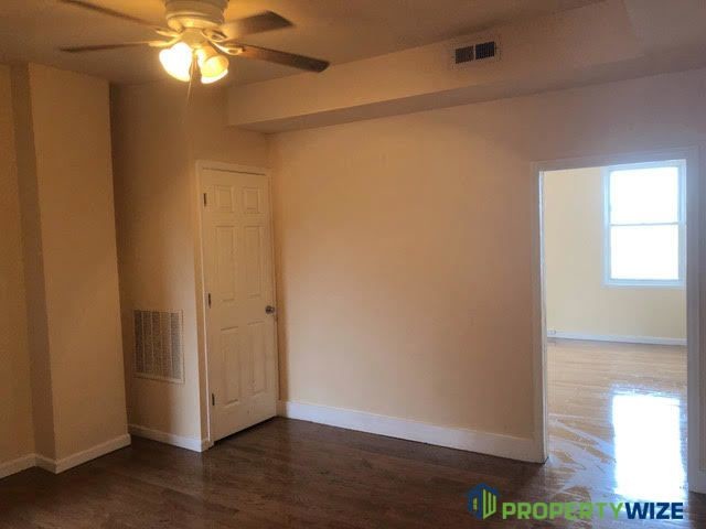 Foto del edificio - 408 South Conkling Street - 2nd Floor