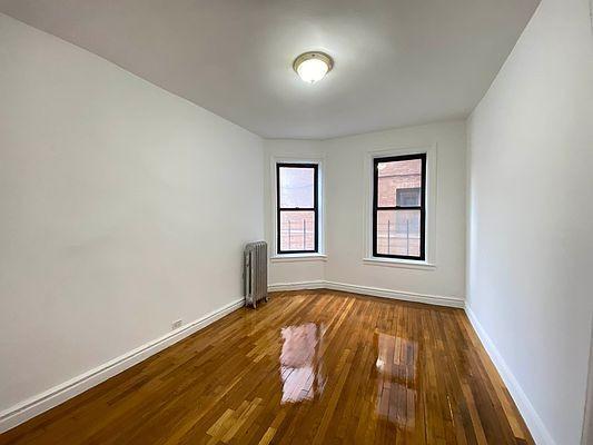 Building Photo - 2 bedroom in Bronx NY 10463