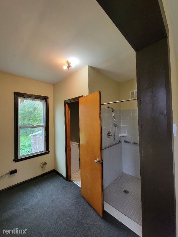 Building Photo - 3 br, 2 bath House - 1312 Whitney Ave