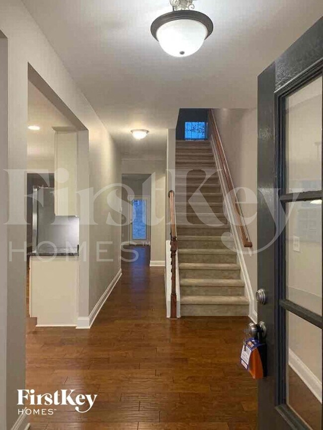 Foto del edificio - 433 Melva Ln