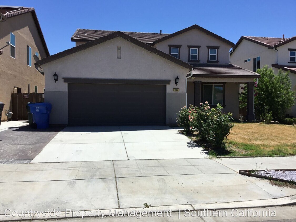 4 br, 3 bath House 963 Monterey Street House for Rent in Madera, CA