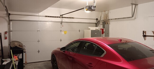 Building Photo - 58 Baxter St