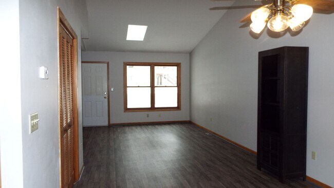 Living-dining - 2109 Valleyhigh Dr NW