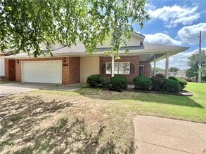 Building Photo - 4214 N Meadow View Dr